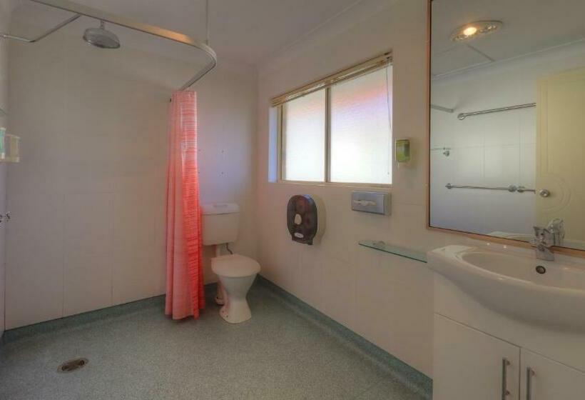 סוויטה משפחתית, Golfers Inn