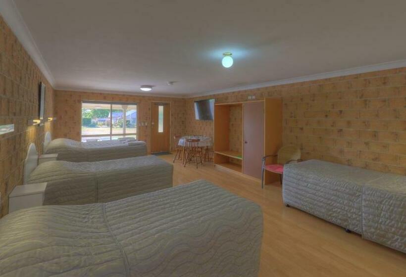 סוויטה משפחתית, Golfers Inn