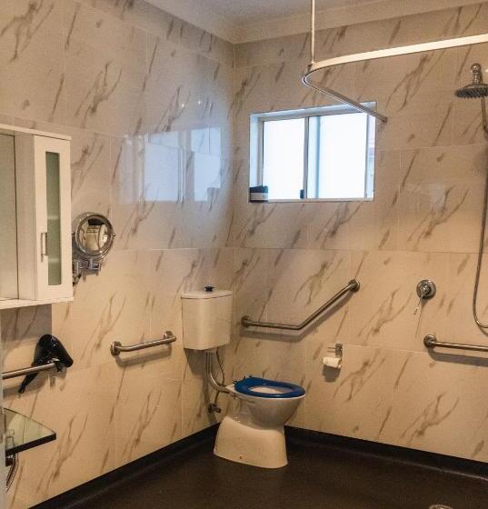 דירת שני חדרים, Golfers Inn