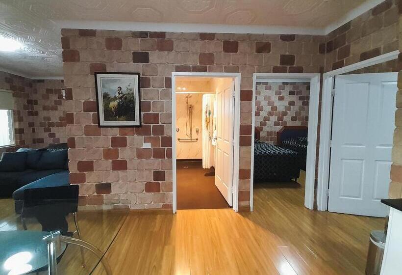 דירת שני חדרים, Golfers Inn