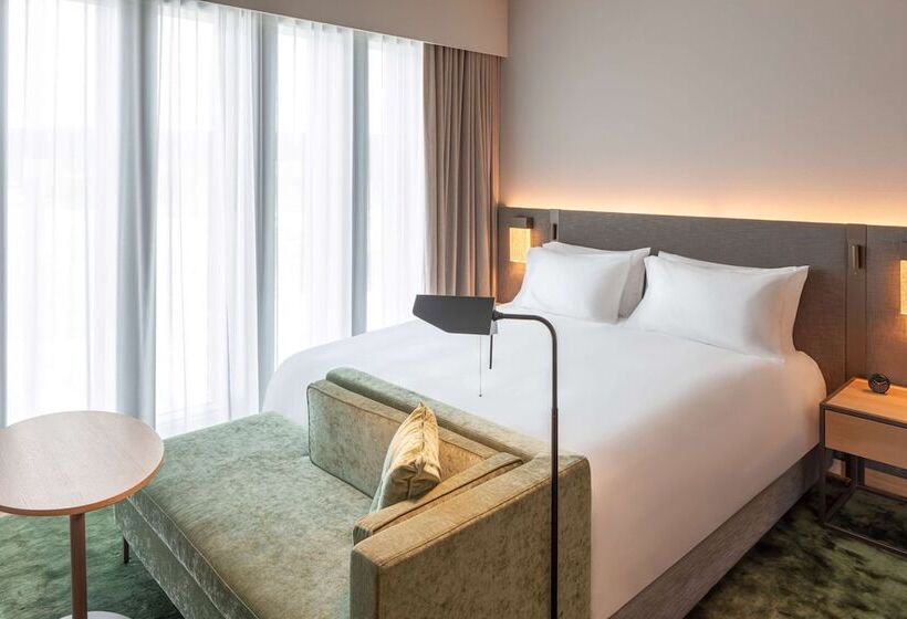 Camera Standard Letto Matrimoniale Vista Parco, Hyatt Regency Zurich Airport Circle