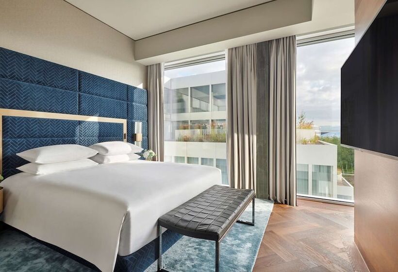 Suite, Hyatt Regency Zurich Airport Circle