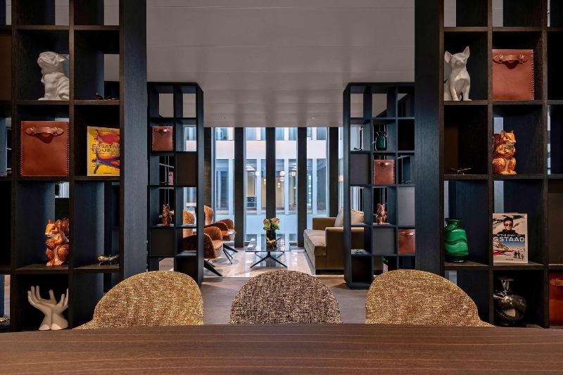 Camera Club, Hyatt Regency Zurich Airport Circle