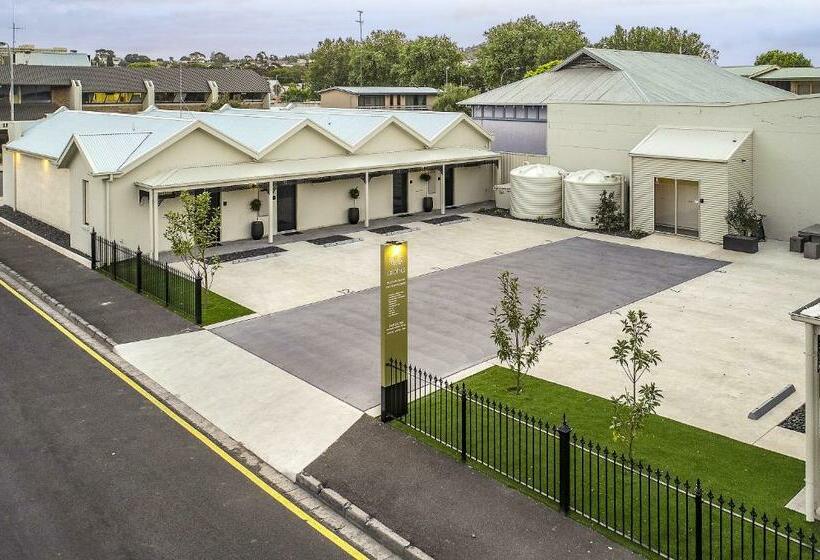 إستوديو بريميوم, Aloha Central Premium Studios