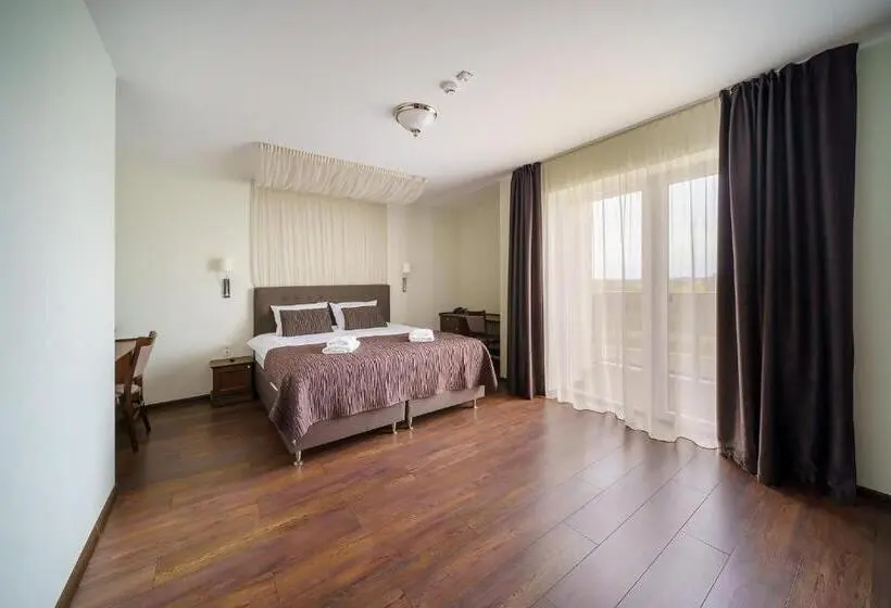استودیوی لوکس, Motel Panorama