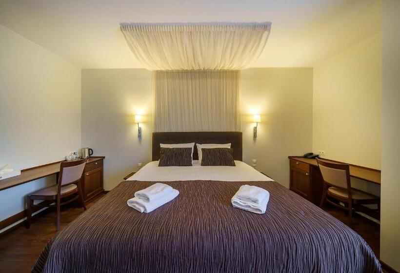 استودیوی لوکس, Motel Panorama
