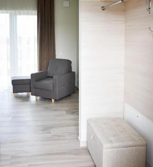 استودیوی استاندارد, Motel Panorama