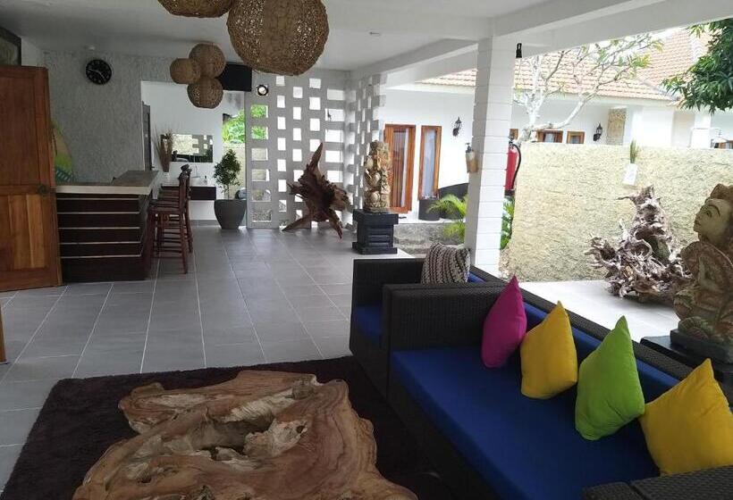 デラックスルーム, Adi Abian Villa