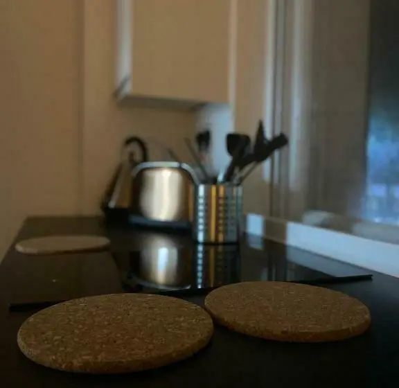 استودیوی استاندارد, Ps Apartments