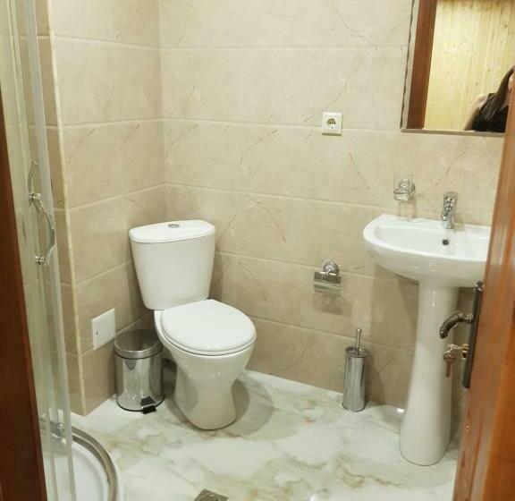 Suite with lake view, Jrahars Resort