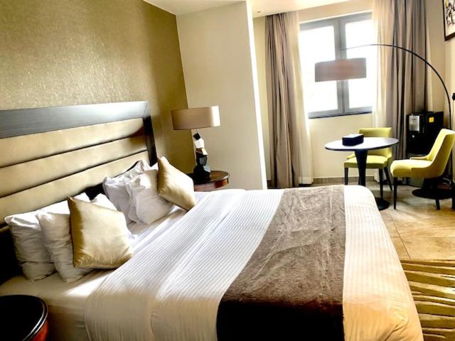 اتاق استاندارد, The Palms By Eagles Accra