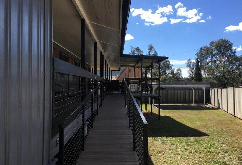 스탠다드 스튜디오, Amble Inn