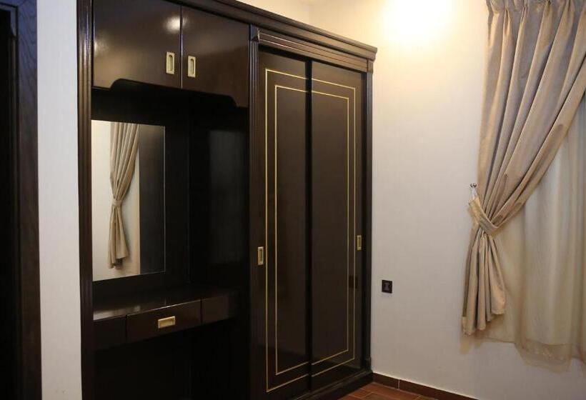 バルコニー付き１ベッドルームアパートメント, Al Khuzama Resort