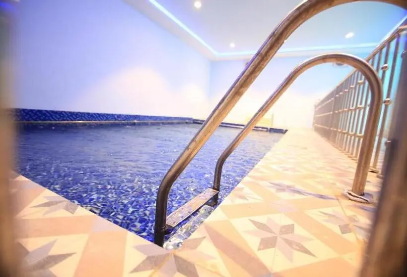 آپارتمان 3 خوابه, Al Khuzama Resort