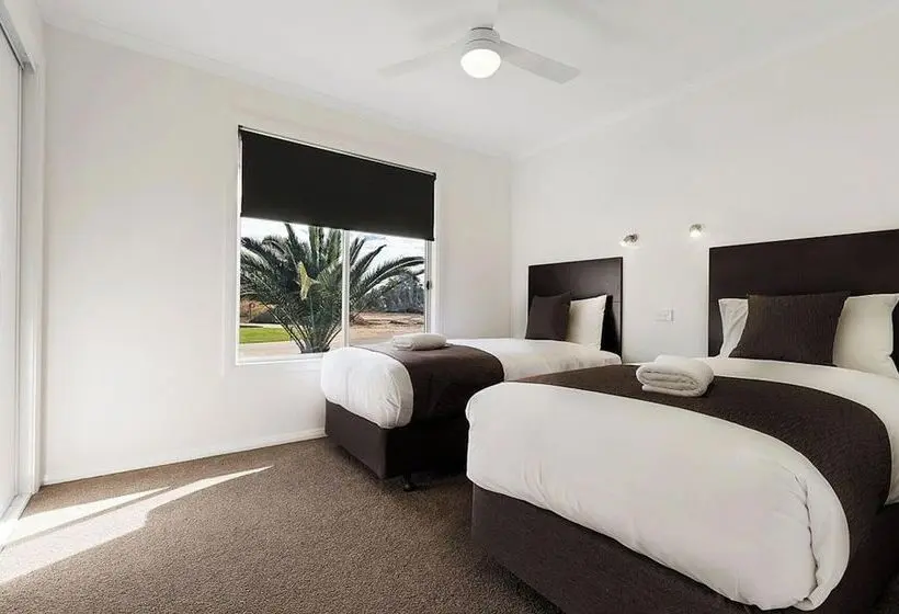３ベッドルームのデラックスビラ, Discovery Parks   Moama Waters