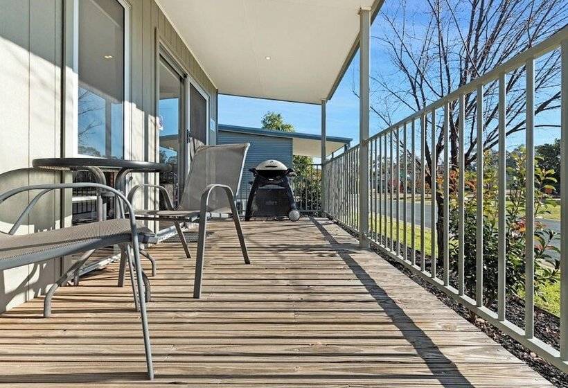 קוטג'' סופריור, Discovery Parks   Moama Waters