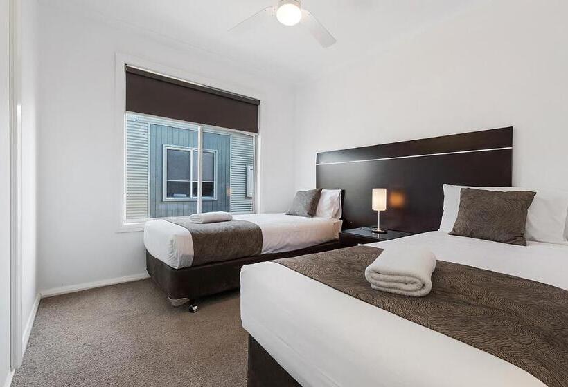 קוטג'' סופריור, Discovery Parks   Moama Waters