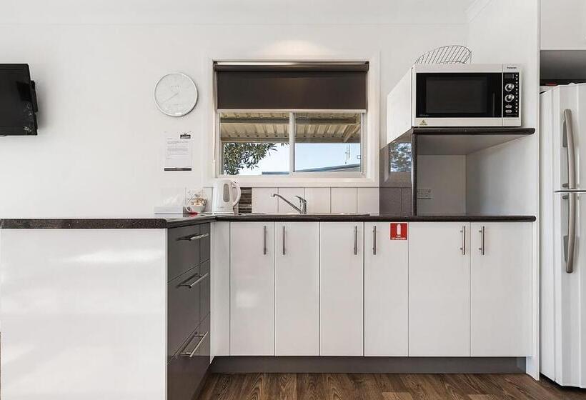 קוטג'' סופריור, Discovery Parks   Moama Waters