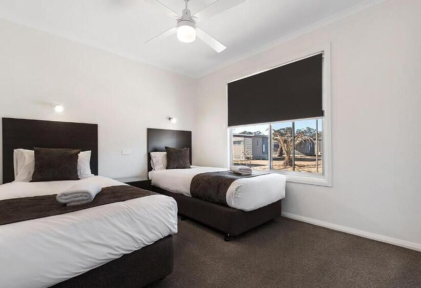 キャビン, Discovery Parks   Moama Waters