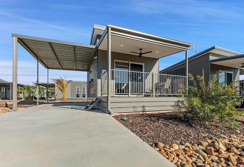 スーペリアスタジオ, Discovery Parks   Moama Waters