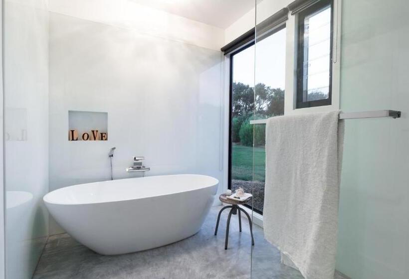 キングサイズベッドのデラックスルーム, Driftaway On Dundas