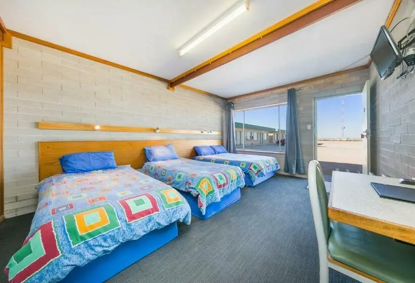 Quarto standard, Nullarbor Roadhouse