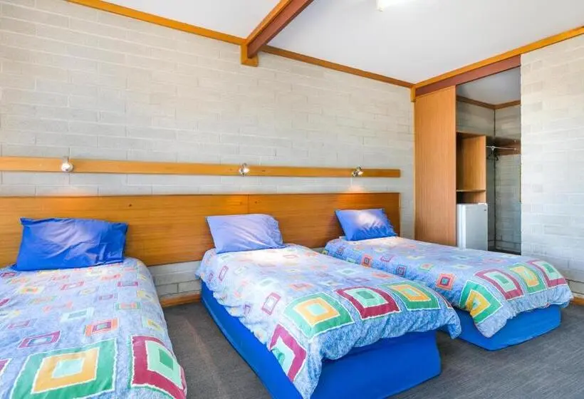 Quarto Triplo Standart, Nullarbor Roadhouse