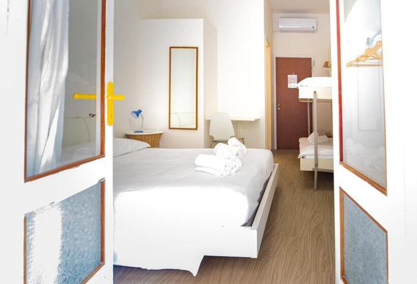 标准三人间, Villa Delfa