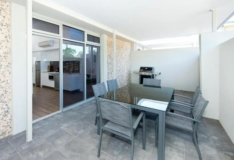 ２ベッドルームアパートメント, Loxton Courthouse Apartments