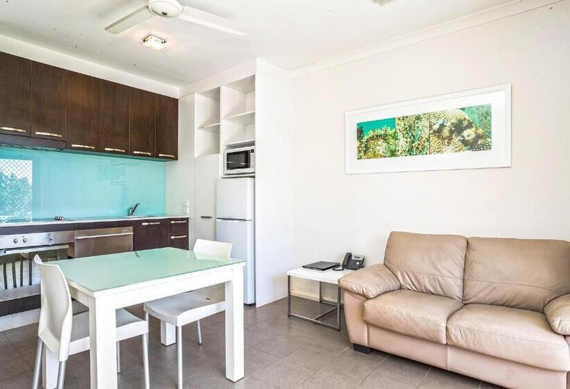 带大床的套房, Onslow Beach Resort