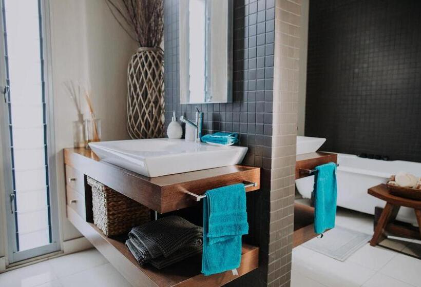 带特大床的标准间, Belvoir Pavilions Near Berry