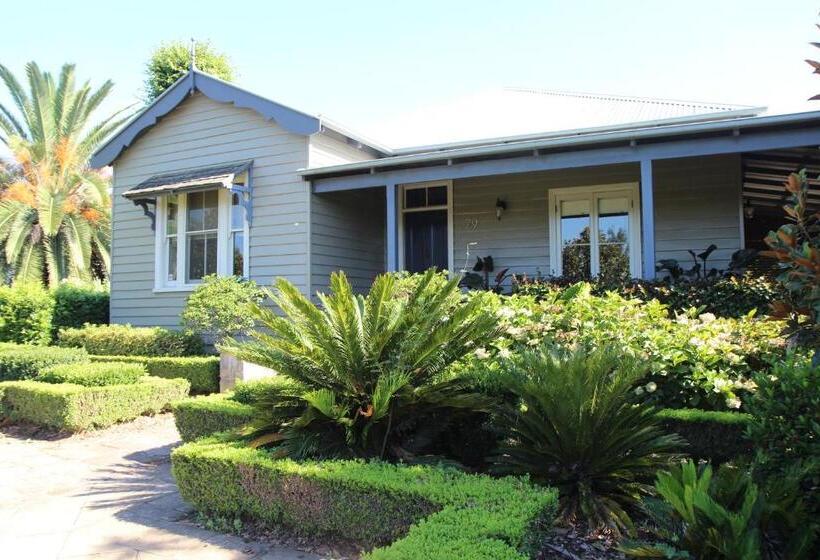 带特大床的标准间, Belvoir Pavilions Near Berry