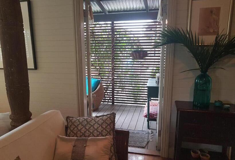 带大床的套房, Belvoir Pavilions Near Berry