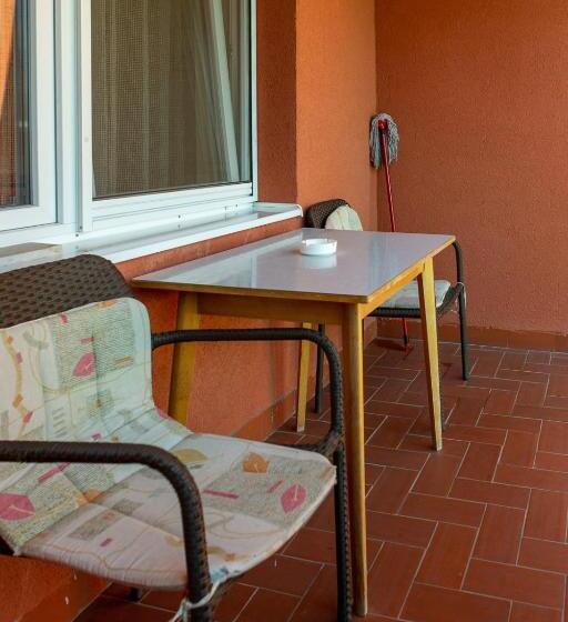 آپارتمان 1 خوابه, Smeštaj Luka