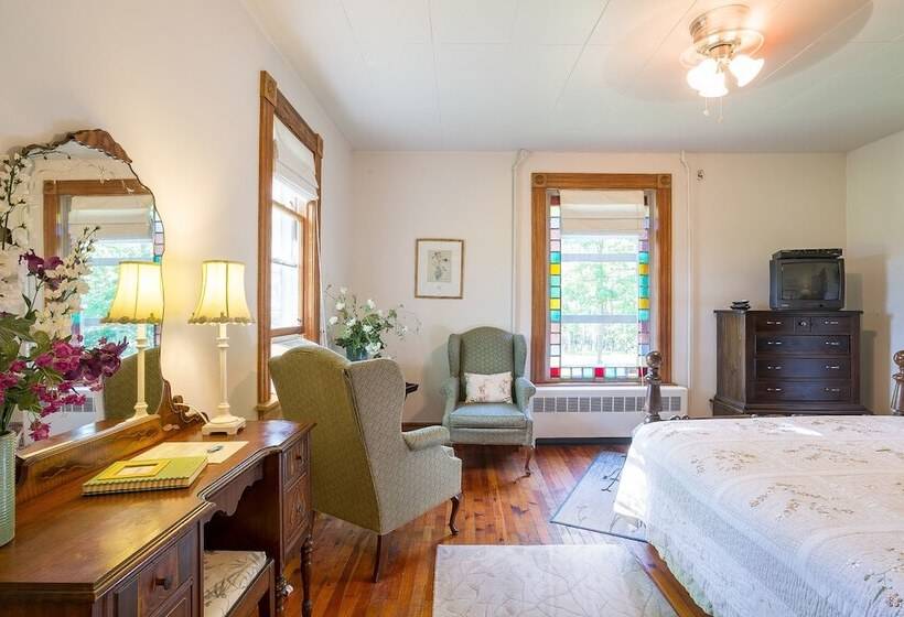 Номер Стандарт, The Cottonwood Inn B&b