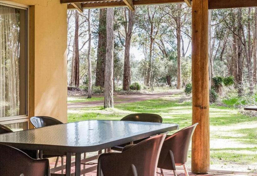 一居室别墅, The Grove Distillery & Brewery