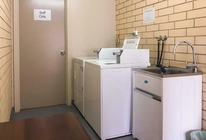エコノミールーム, Augusta Budget Motel