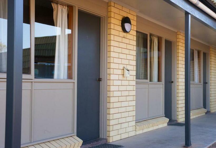 غرفة إقتصادية, Augusta Budget Motel