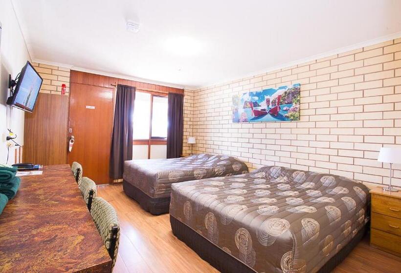 Номер Economy, Augusta Budget Motel