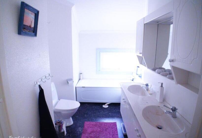 Семейный Номер Совместный Санузел, Gottfridsgården