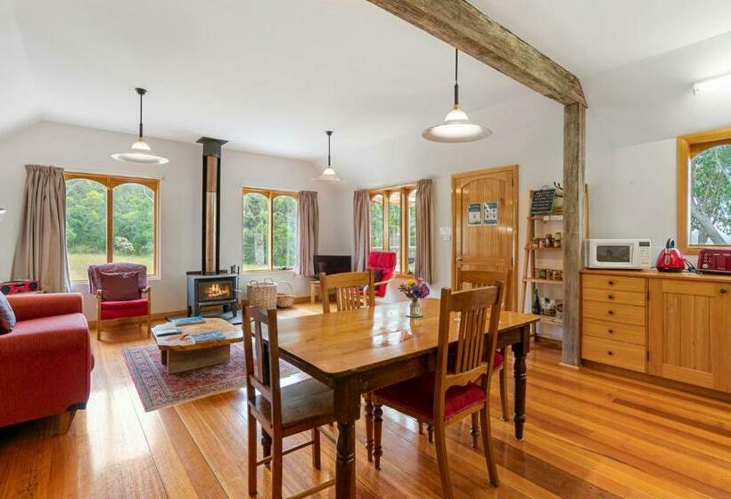 كابينة, Herons Rise Vineyard Accommodation