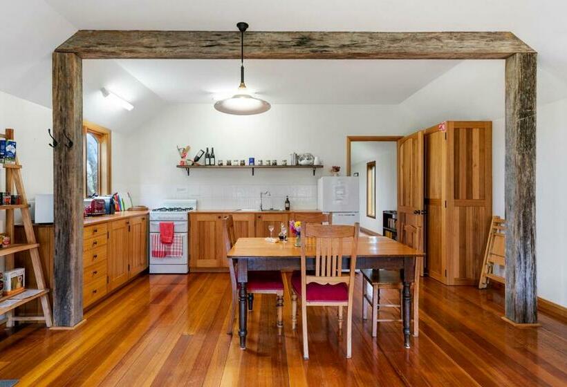 كابينة, Herons Rise Vineyard Accommodation