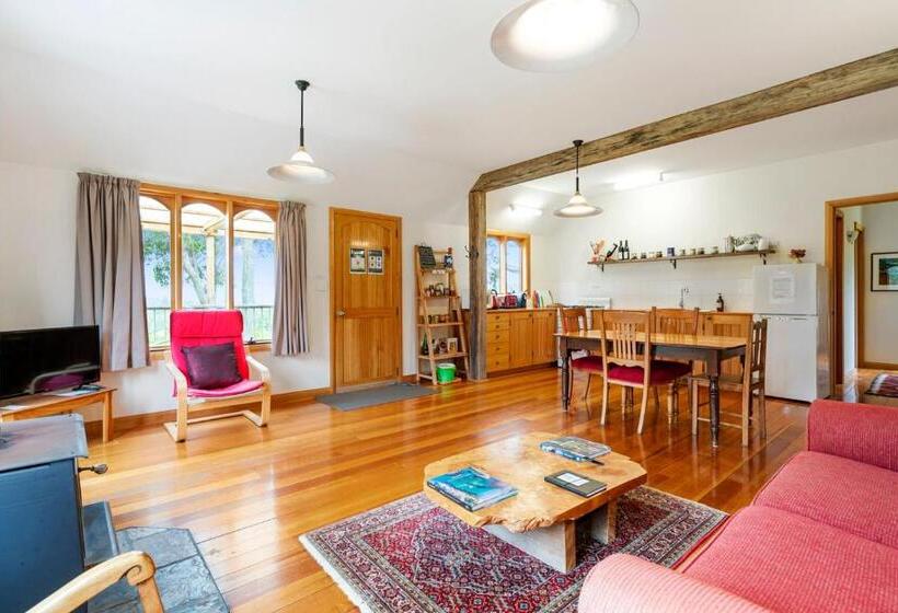 كابينة, Herons Rise Vineyard Accommodation