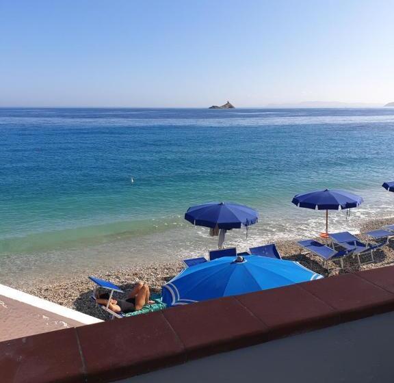 标准间, Le Ghiaie