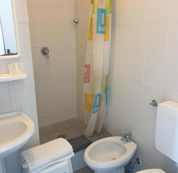 标准间, Le Ghiaie