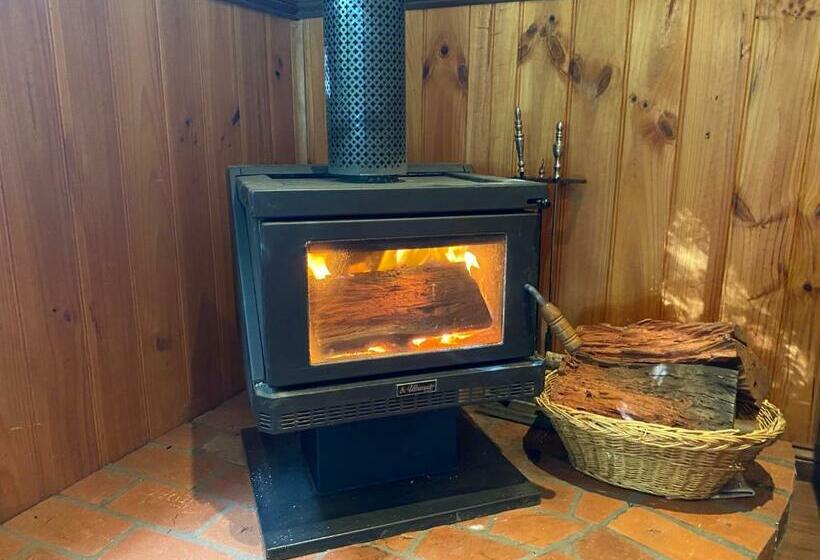 キャビン, Willowlake Cottages