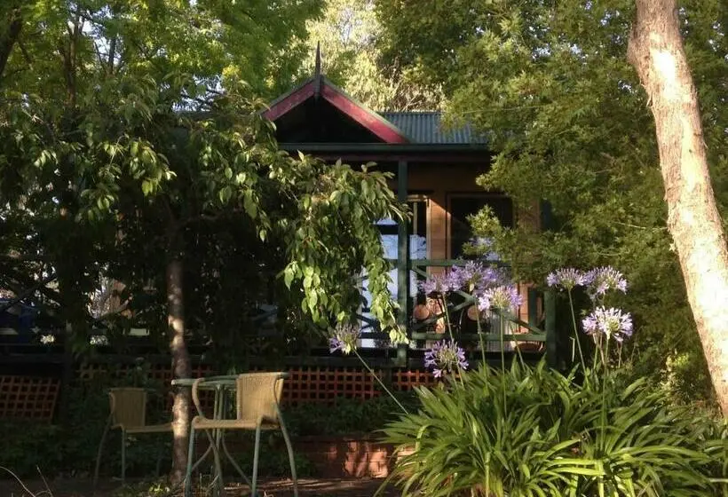キャビン, Willowlake Cottages