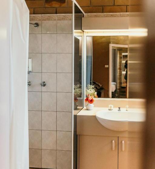 غرفة قياسية, Abacus Motel