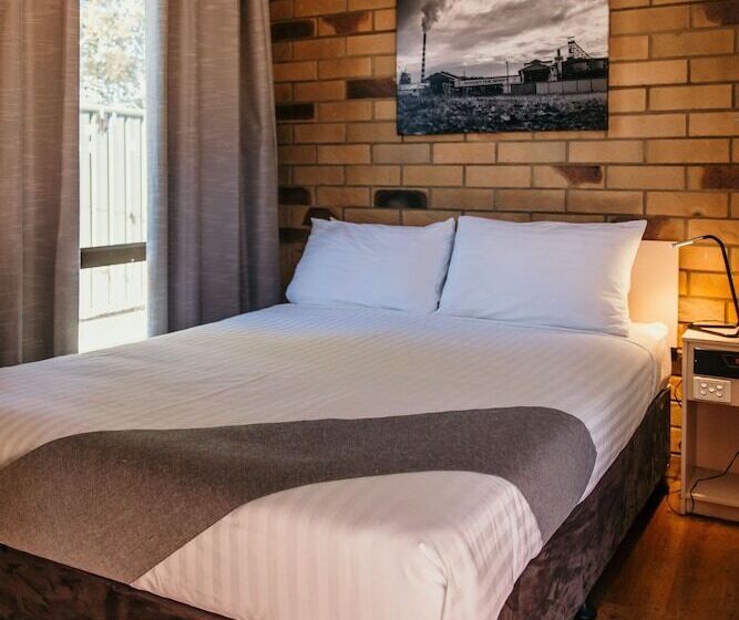 سوئیت 2 خوابه, Abacus Motel