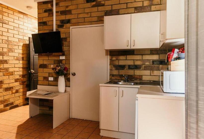 جناح غرفتين نوم, Abacus Motel